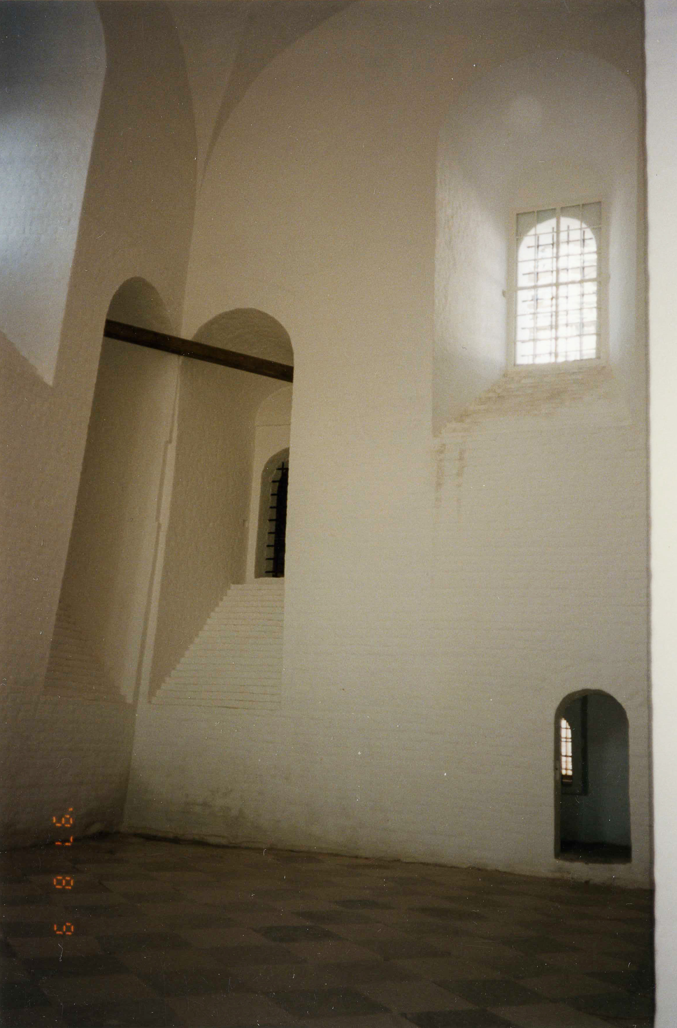 img056