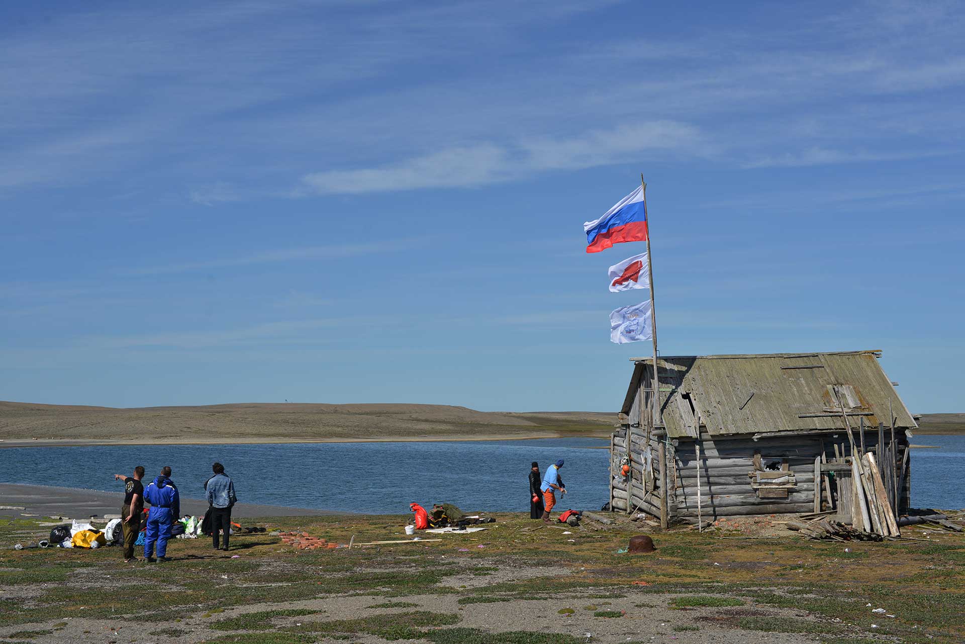 северный (остров, новая земля). новая земля архангельская область. церковь в белушьей губе на новой земле. поселок рогачево архипелаг новая земля. остров южный новая земля.