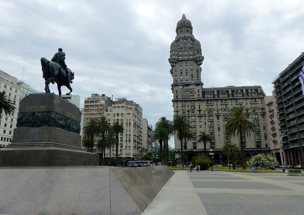 Montevideo, Uruguay - Vagabond Journals