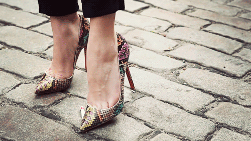 louboutin2.gif