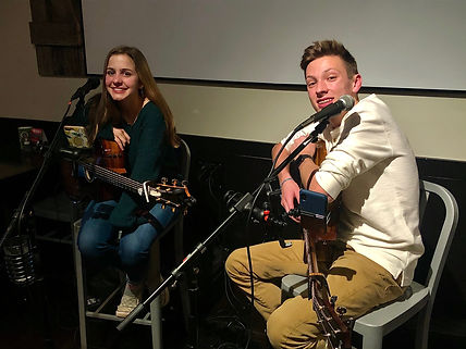 Embry Beard Playing With Marisa McKaye at Franklin Burger