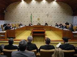 "Majestade, me perdoe. Eu não sabia que a república se tornaria isso."