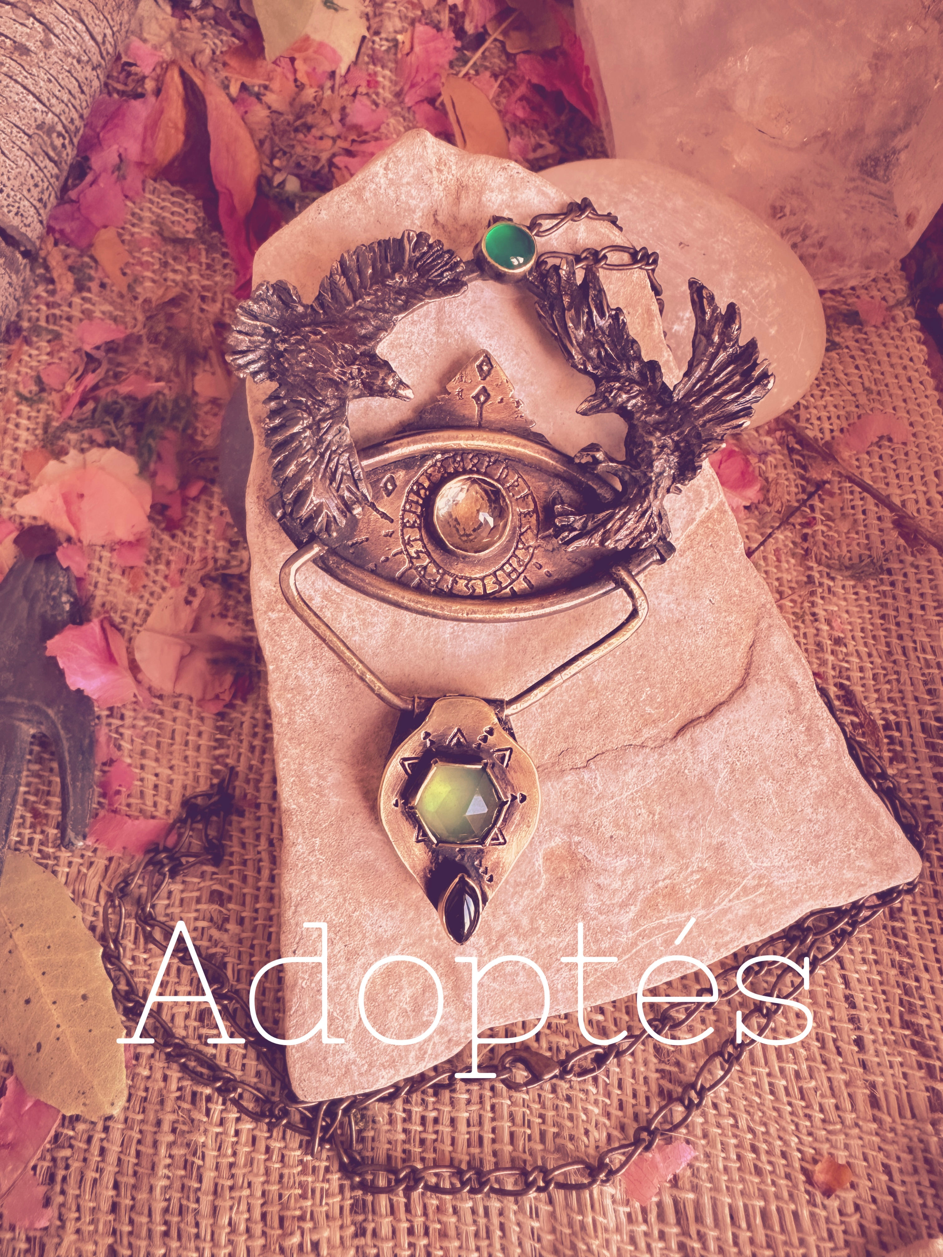 Hugin et Munin artefact en bronze laiton onyx vert/noir  prasiolite serpentine