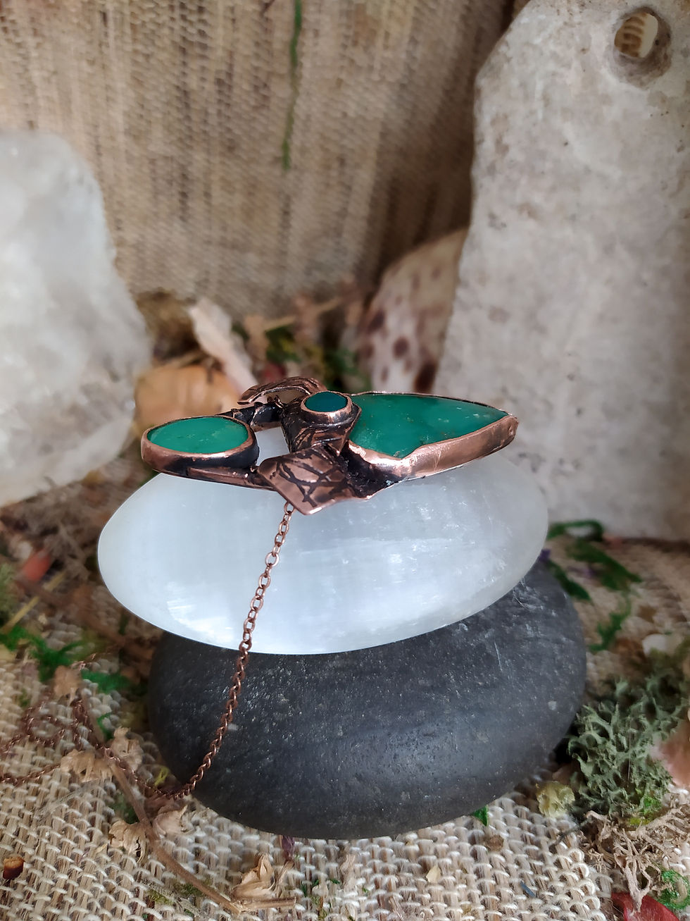 Thumbnail: Baba Yaga; Talisman in copper, duo of Chrysoprases and green onyx.