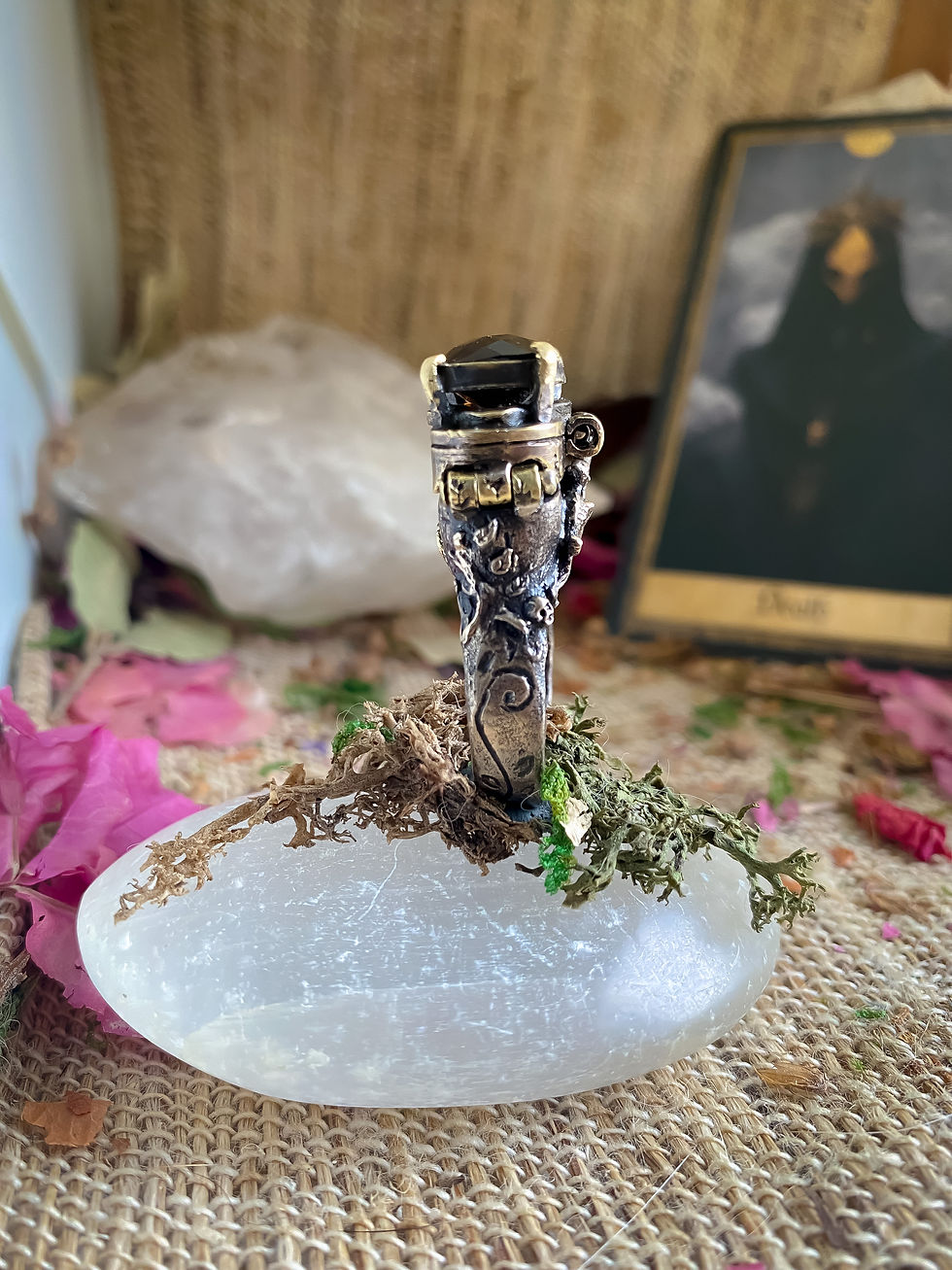 Thumbnail: Locket bague Arcane sans nom bronze laiton citrine spinelle 