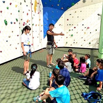 攀 岩_edited.jpg