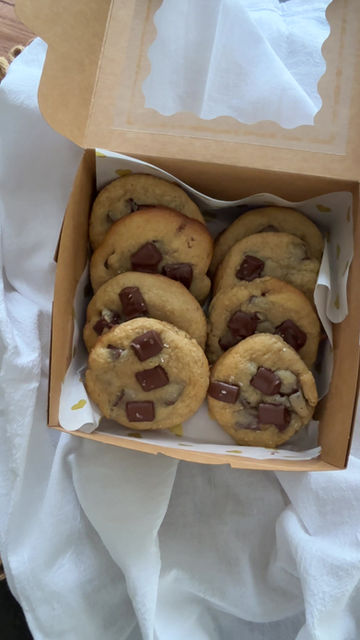 Thumbnail: Sea Salt Chocolate Chunk Cookies