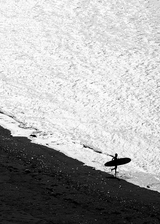black and white fine-art surf photograph by Cristian Corradin
surfer silhouette on the beach
Lafitenia, Saint Jean de Luz, basque country, france