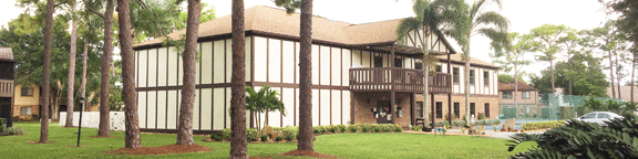CLUBHOUSE-0818.gif