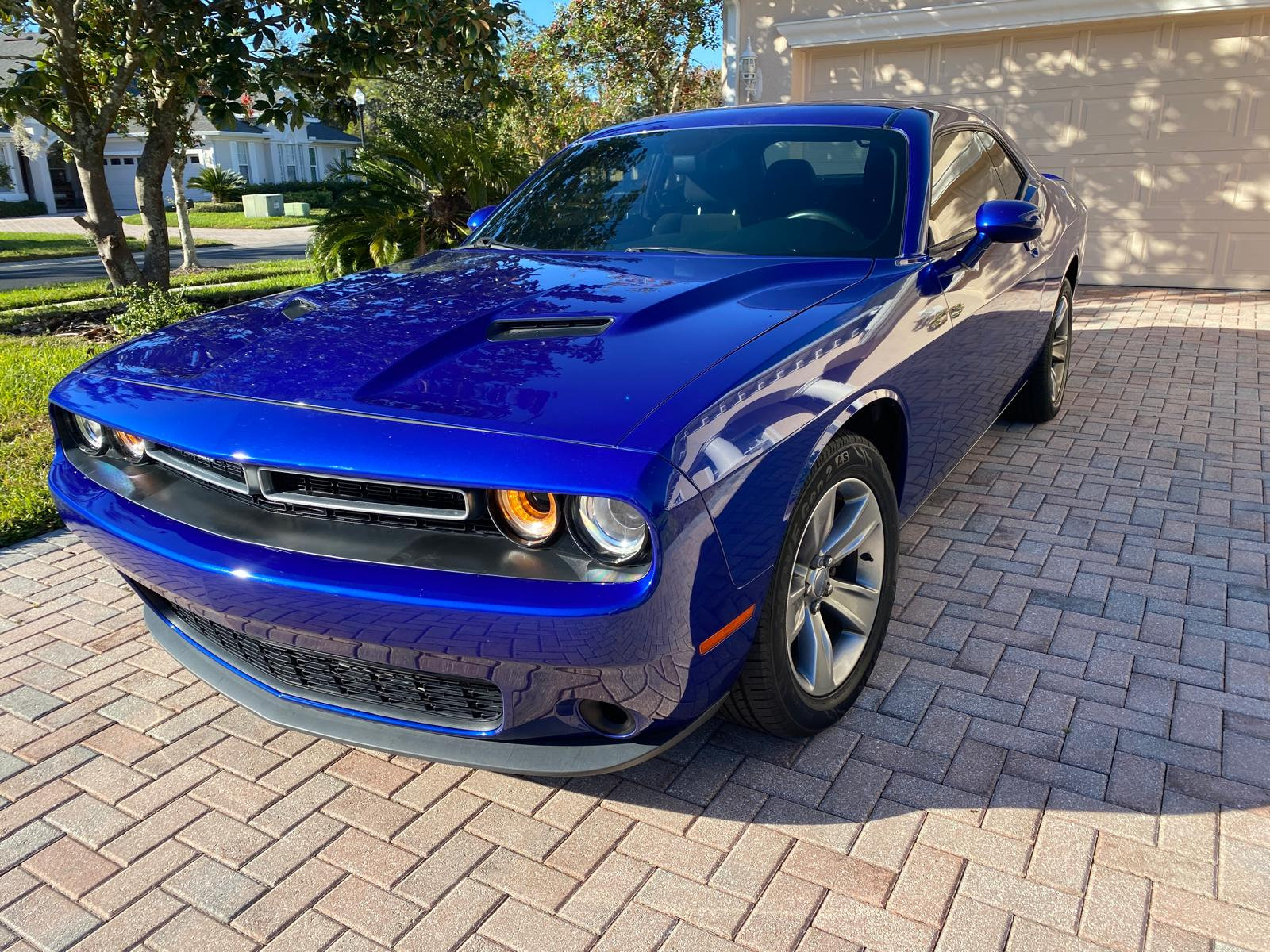 2020 Dodge Challenger SXT's photo
