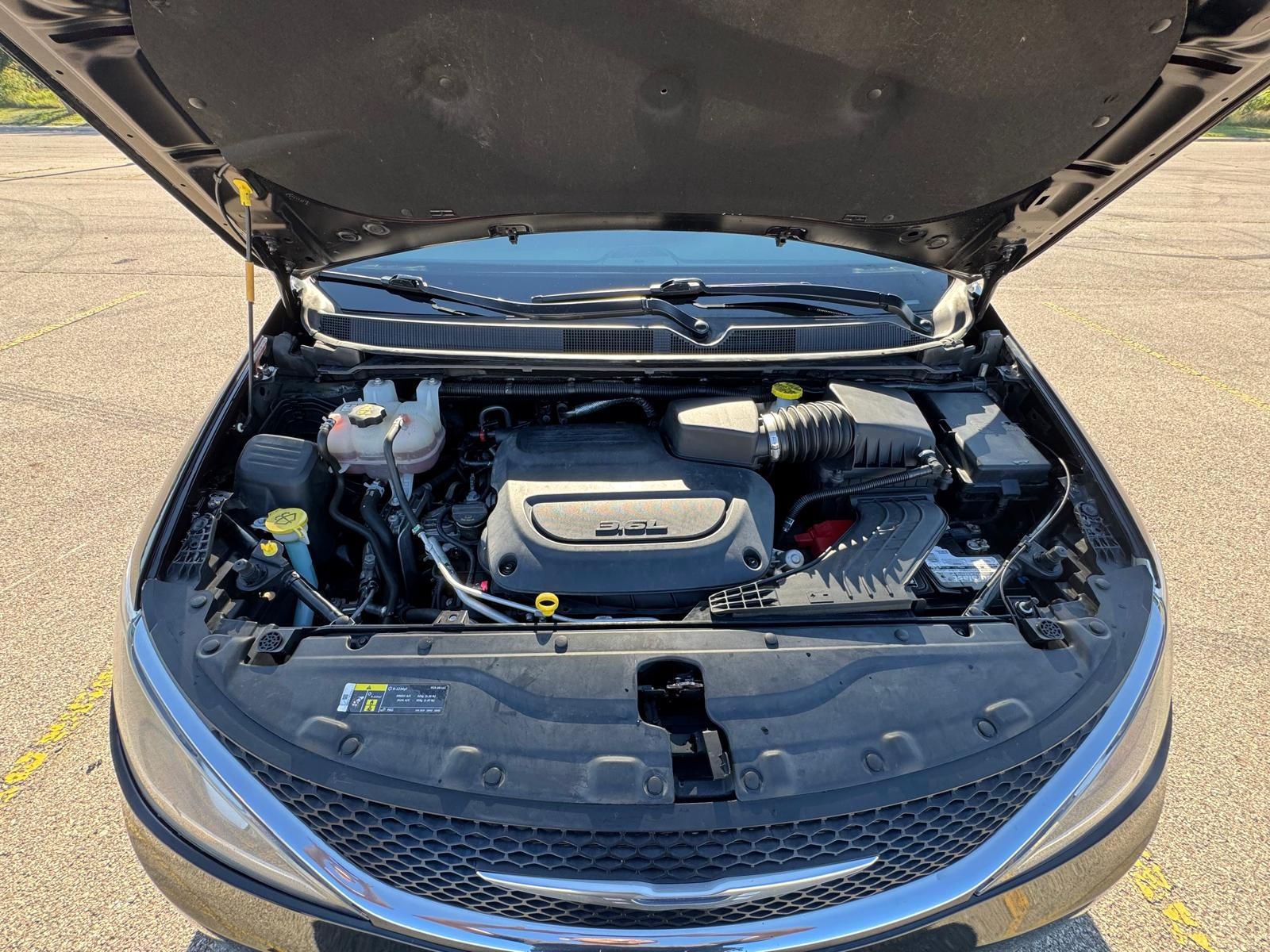 Chrysler Pacifica Touring Van 4 D