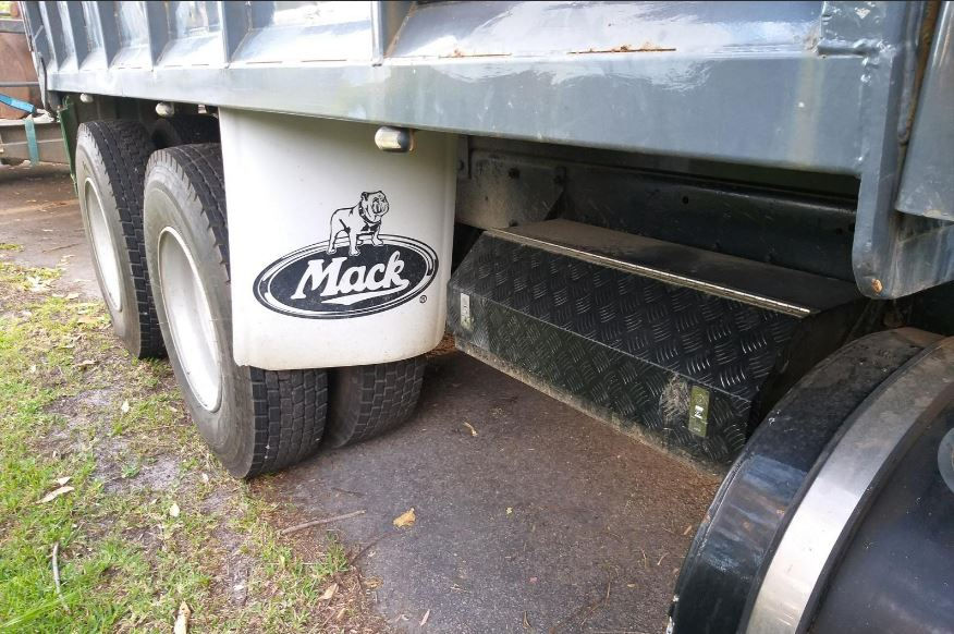 Thumbnail: 1991 Mack Value-Liner