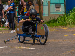GRAVITY CAR REÚNE 44 EQUIPES EM COMPETIÇÃO DE CARROS SEM MOTOR