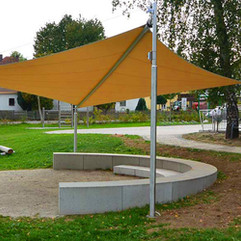 rollbares Sonnensegel freistehend