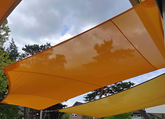 Neumann Sonnensegel Kita Büren Befestigung Gebäude B1 feuerhemmend.JPG