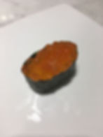 501 Gunkan de ikura (huevos de salmón)