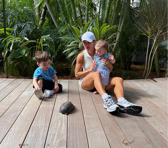 Drop a motherhood photo.png