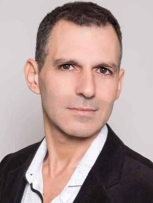 אבי קטן
צילום: ספיר קוסה
שחן ישראלי
שחקן
פרזנטור
שחקנים ישראלים
פרזנטורים
הפקות אופנה
צילומי תדמית
רילסים לעסקים
הפקת אופנה
שחקן גבוה
שחקנים גבוהים
הפקות צילומים
פרסומות לעסקים
שחקן בוגר
צילומי תדמית לעסקים
סרטוני תדמית
סרטון תדמית
סרטוני תוכן
סוכנות מדיה
גט וידאו קליפס
Get Video Clips