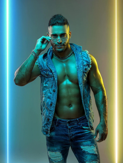 אור חדד
דוגמן אופנה
שחקנים ישראלים
דוגמנים לצילומים
הפקות אופנה
צילומי תדמית
צילומי דוגמנות
בוק דוגמנות
צילומי תדמית לעסקים
סרטוני תדמית
סרטון תדמית
סרטוני תוכן
סוכנות מדיה
גט וידאו קליפס
Get Video Clips