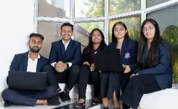 How does the Best University for B Tech in Mechanical Engineering use Industry Insights to Shape its Curriculum