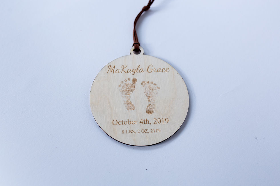 Thumbnail: Baby Feet Announcement Ornament