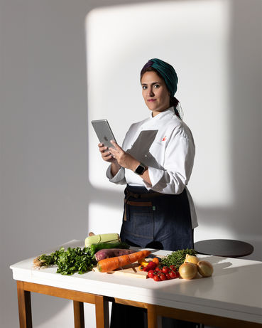 Retrato para criação de conteúdo realizado no Estúdio Caroline Giro