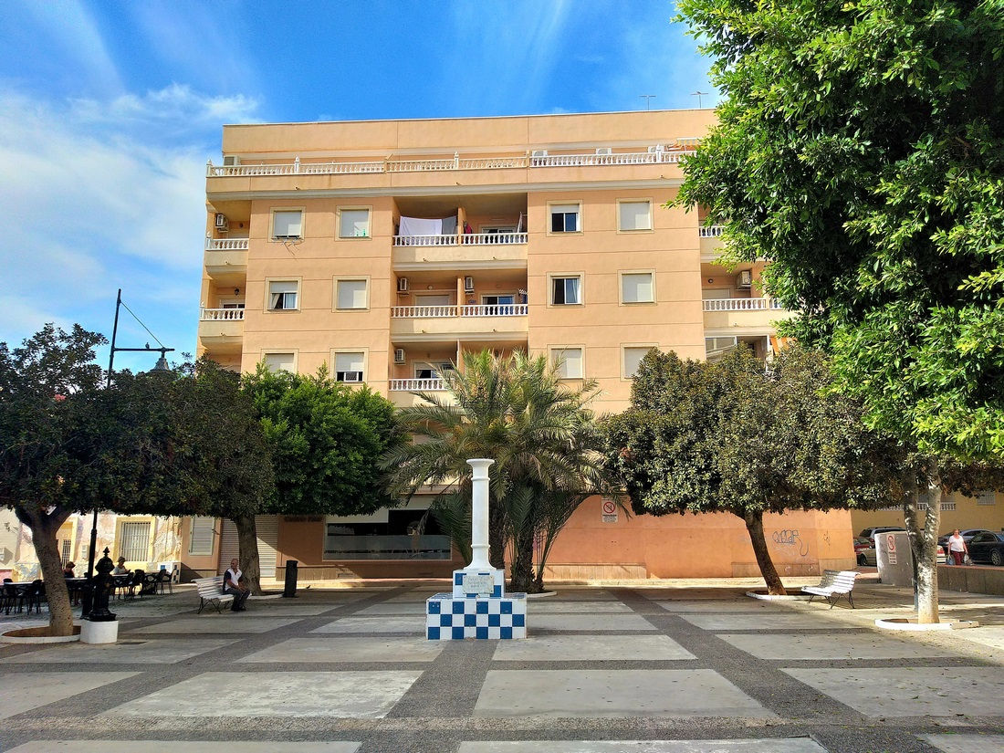 2-х комнатная (1 спальня) квартира в Torrevieja, рядом с парком Las Naciones