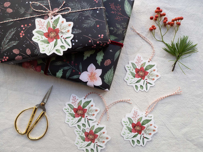 Christmas rose die cut gifttags