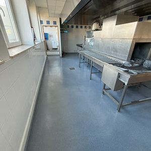 Cuisine collective d'un établissement scolaire.