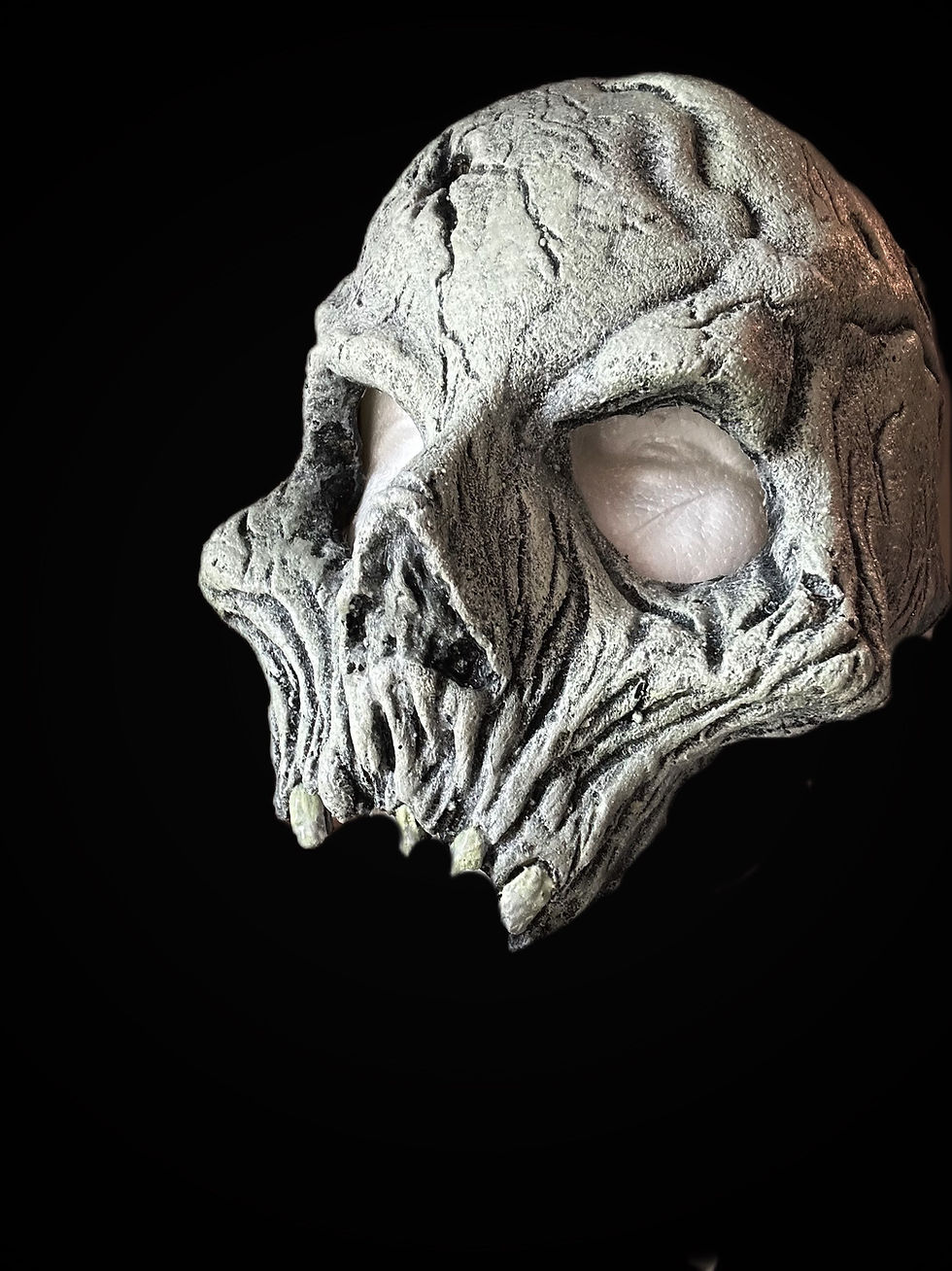 Thumbnail: The Phantom Half Mask