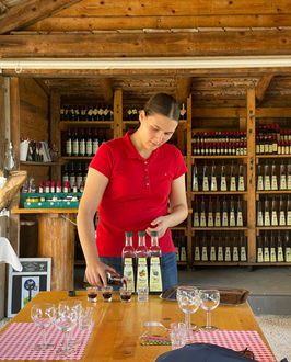 A winemaker from Konavle presents their produce