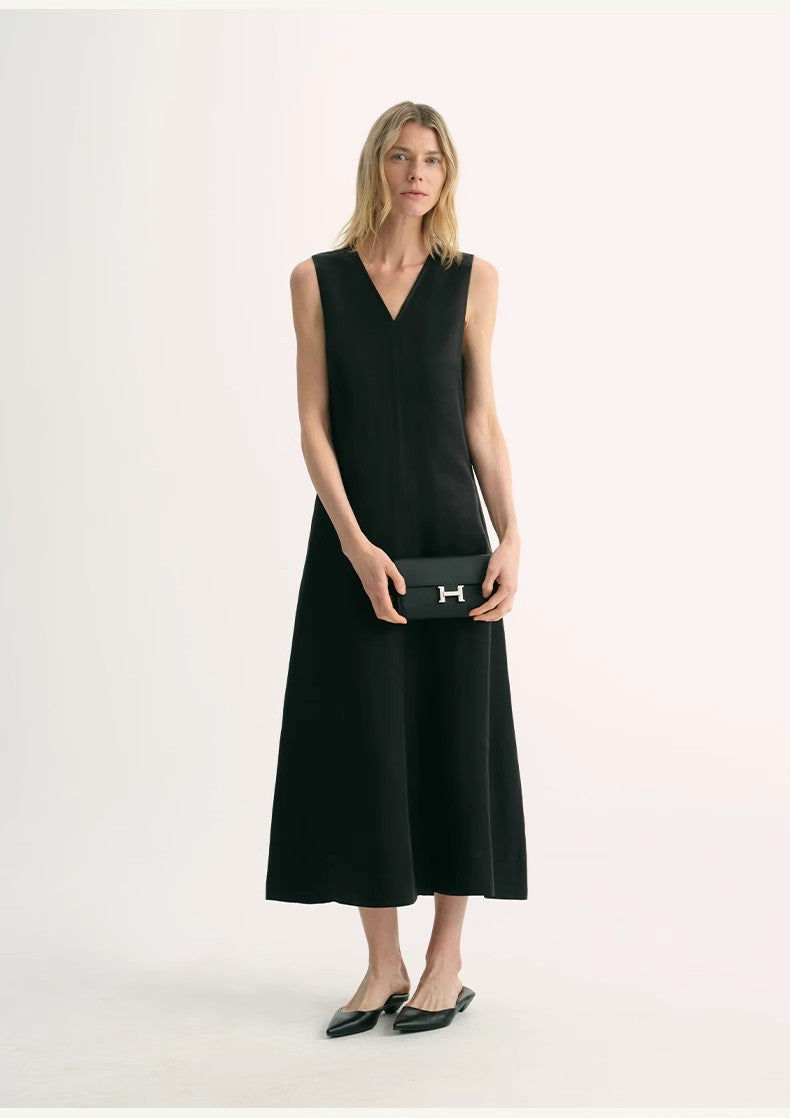 Thumbnail: Lightweight and Zero-Press Wrinkle V-Neck Sleeveless A-Line Dress