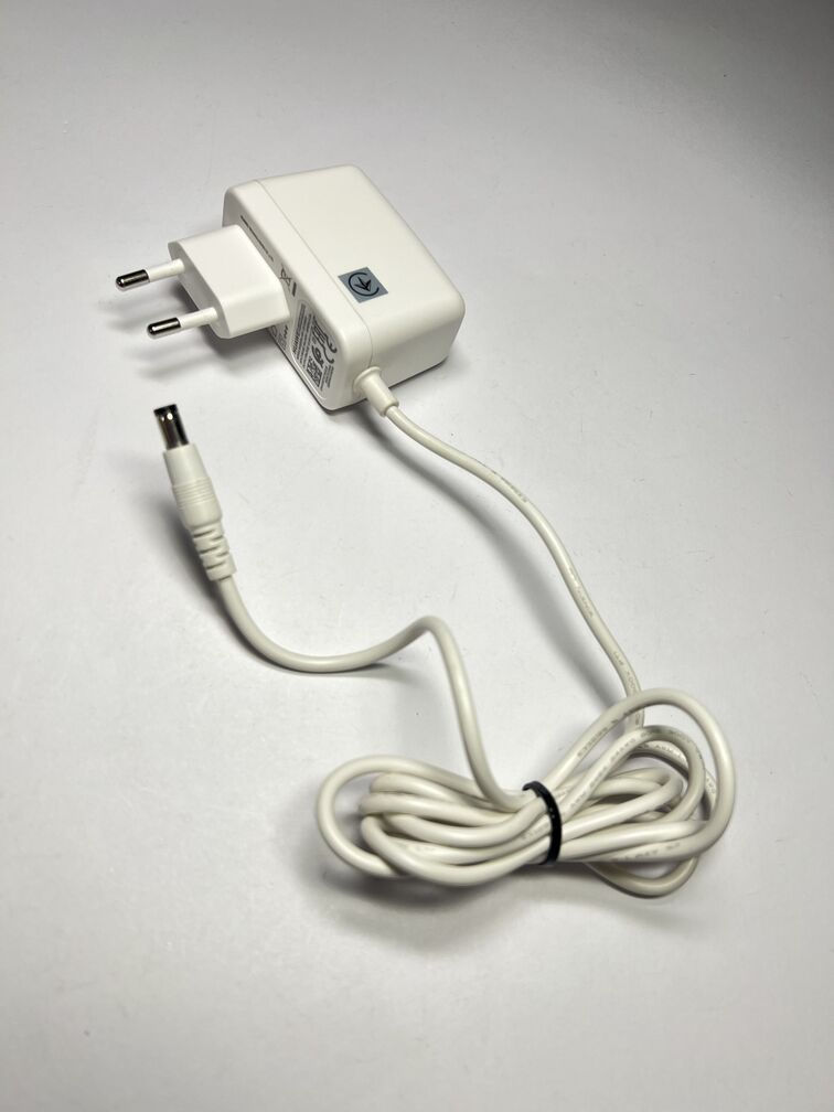 Huawei HW-120100E01 Original Power Adapter 12V DC 1A 12W ( 5.5 mm x 2.1 mm )