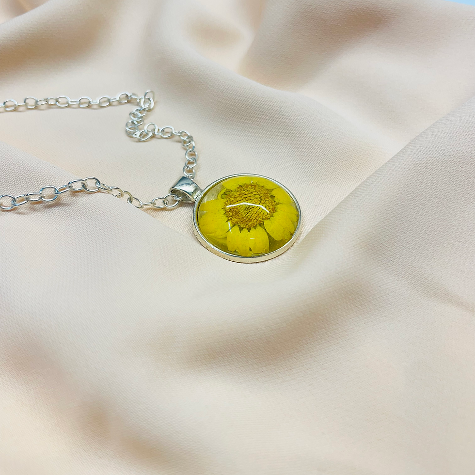 Thumbnail: Daisy Flower Resin Pendant