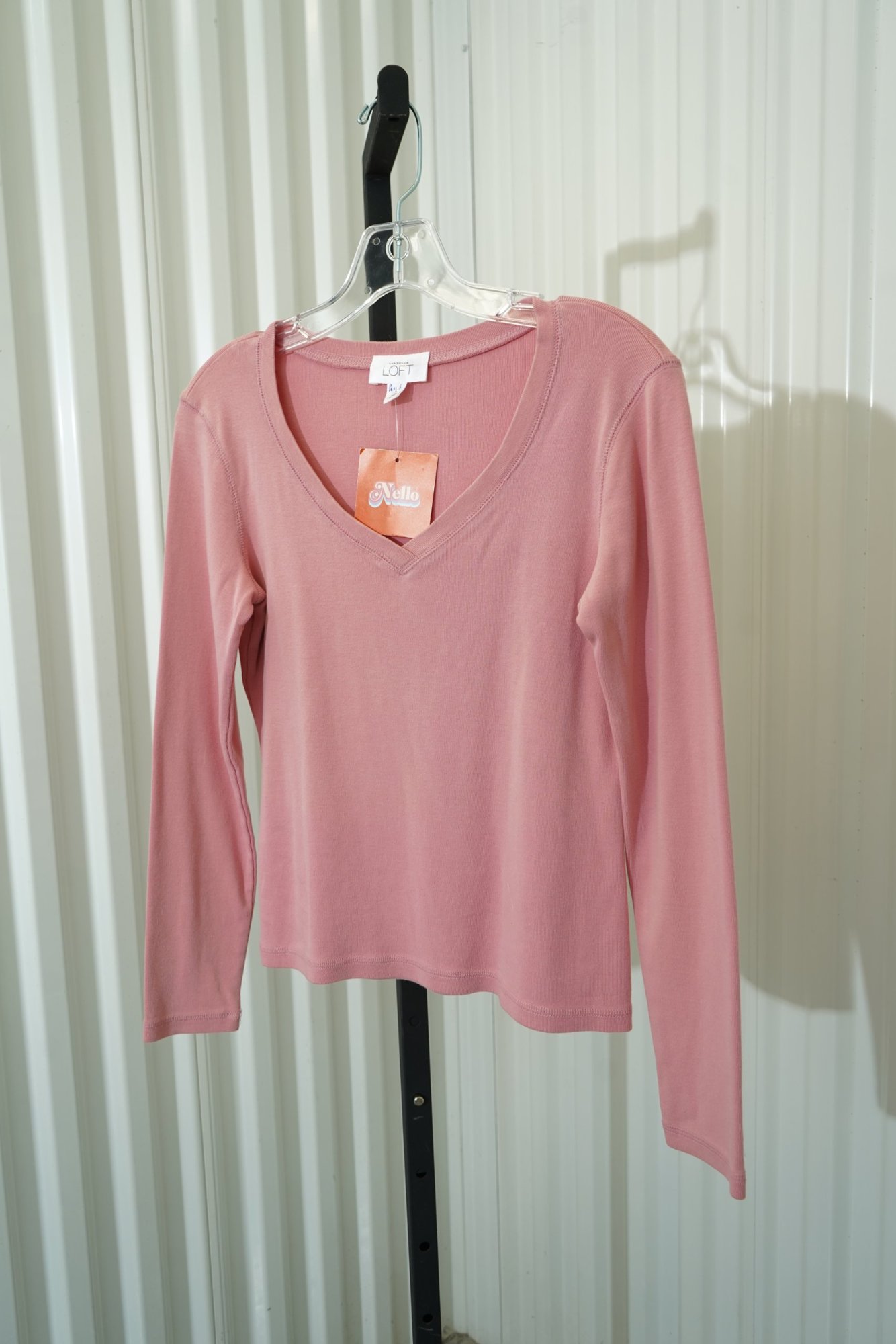 2010s-2020s Ann Taylor LOFT Melon Pink V-neck long sleeve top, image 5