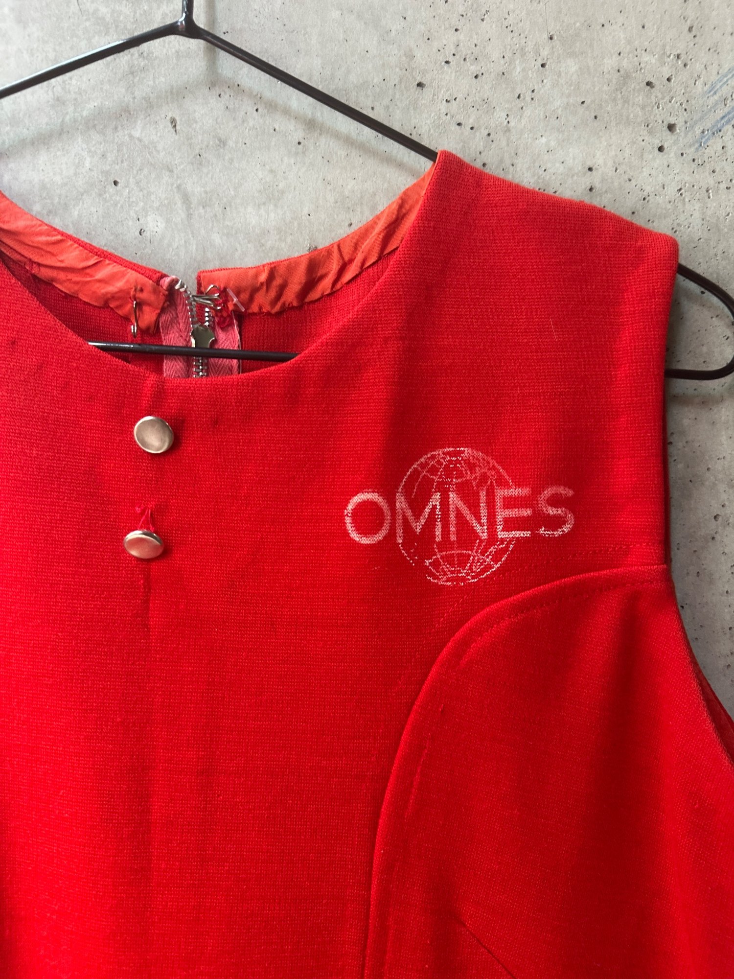 1960s-1970s Omnes Red Sleeveless Mod Mini Dress, image 2