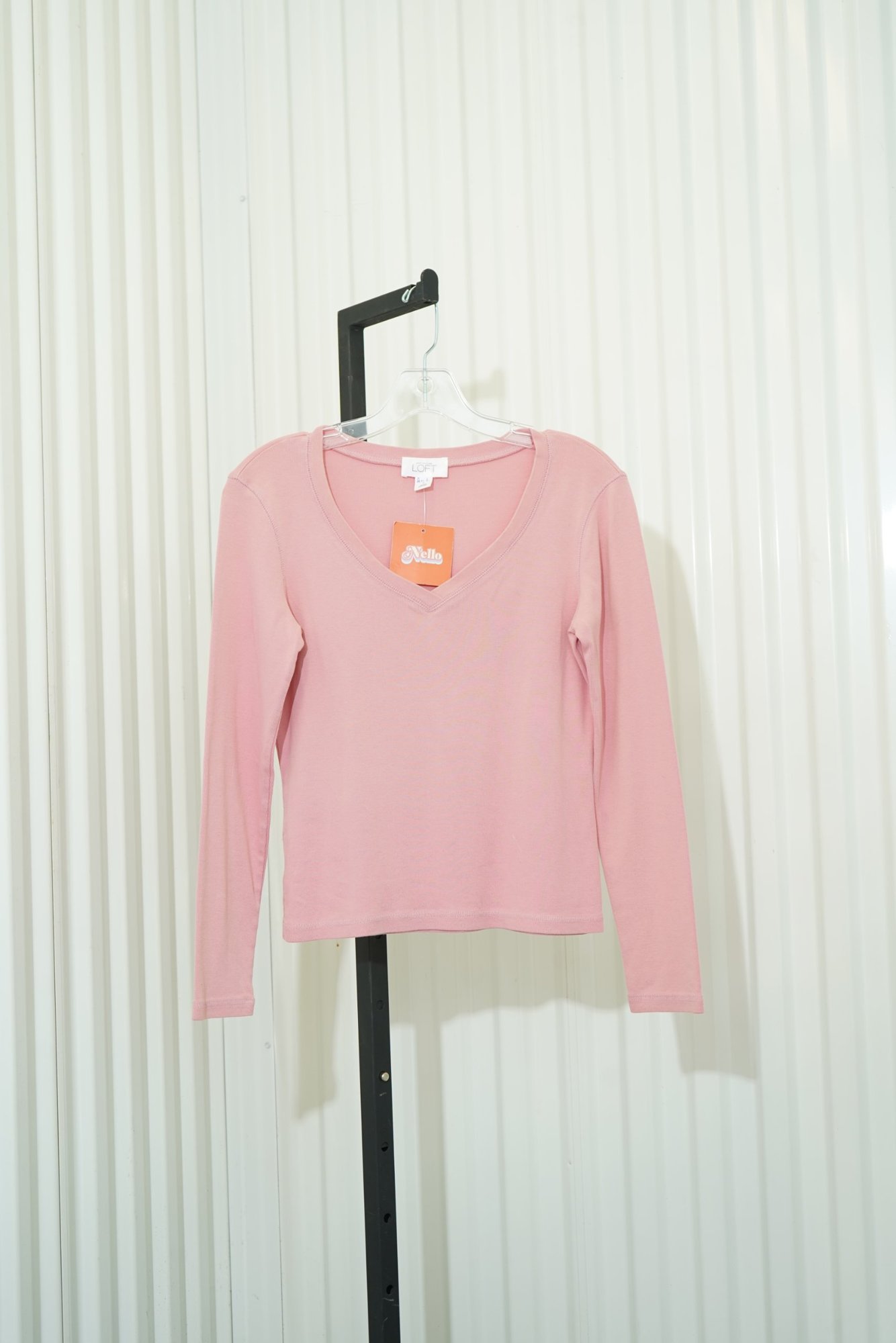 2010s-2020s Ann Taylor LOFT Melon Pink V-neck long sleeve top, image 3