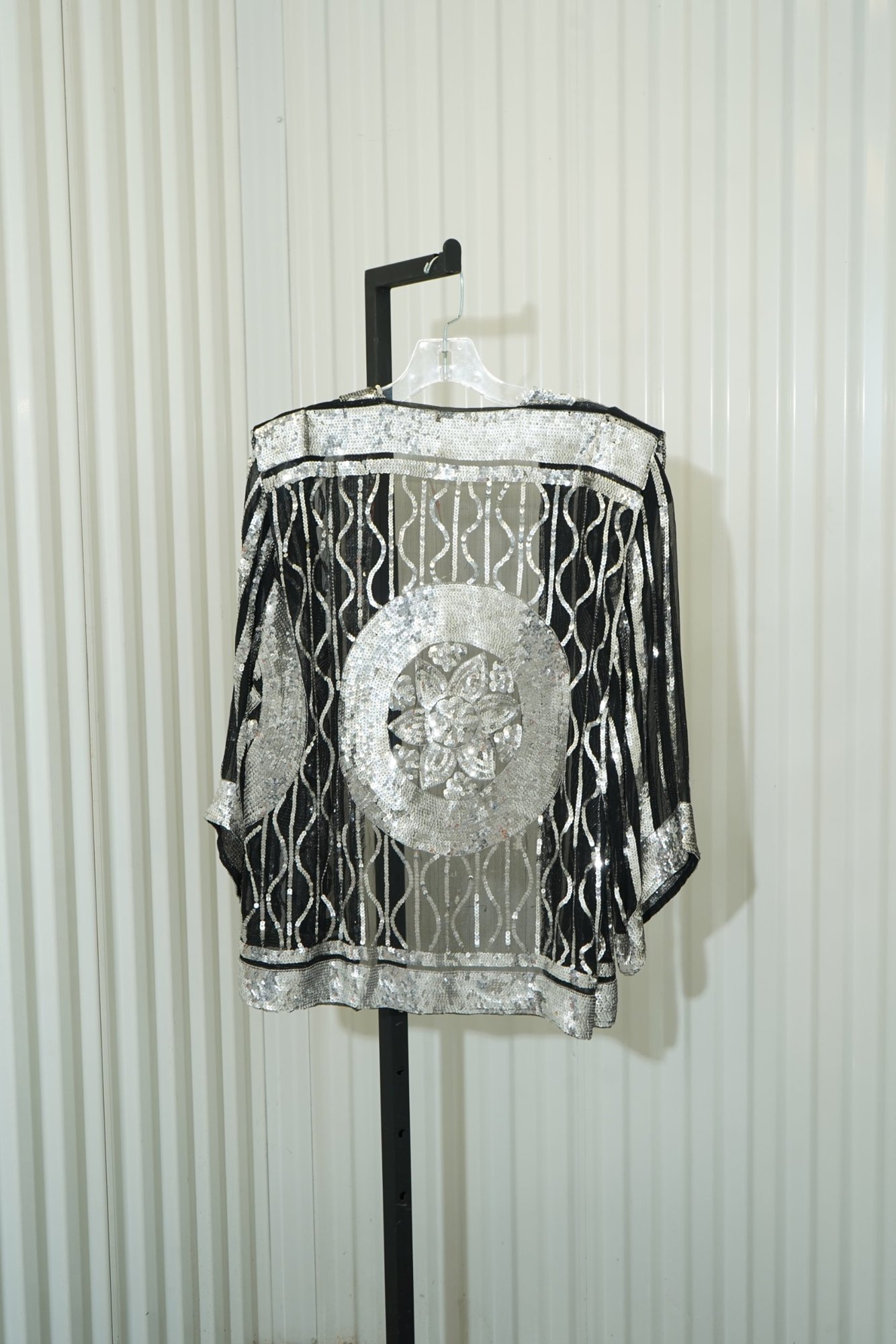 swee lo NY - St. Thomas 1970s swee lo art deco Black/Silver medallian Sequin Me…, image 4