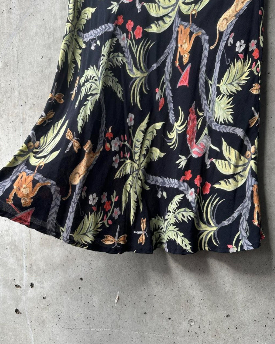 Thumbnail: Black tropical print midi skirt with elastic waistband