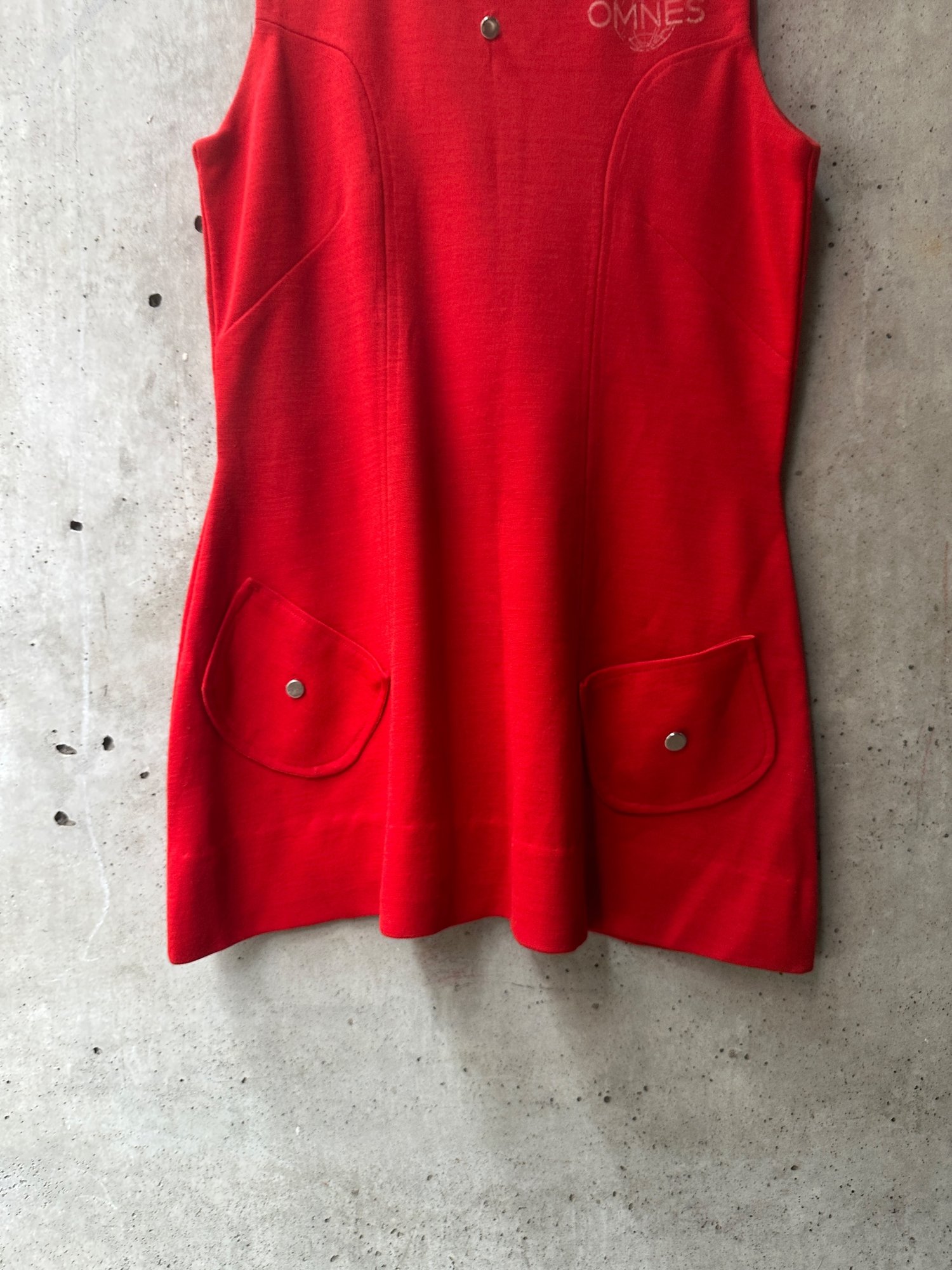 1960s-1970s Omnes Red Sleeveless Mod Mini Dress, image 3