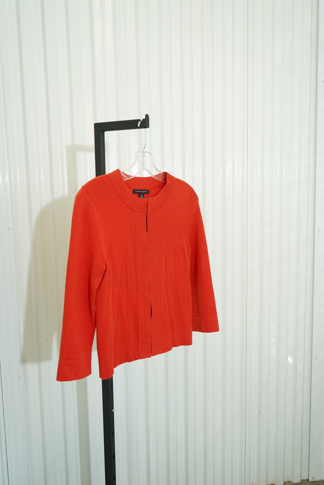 2000s-2010s Banana Republic Red Knit Cardigan Sweater, image 3
