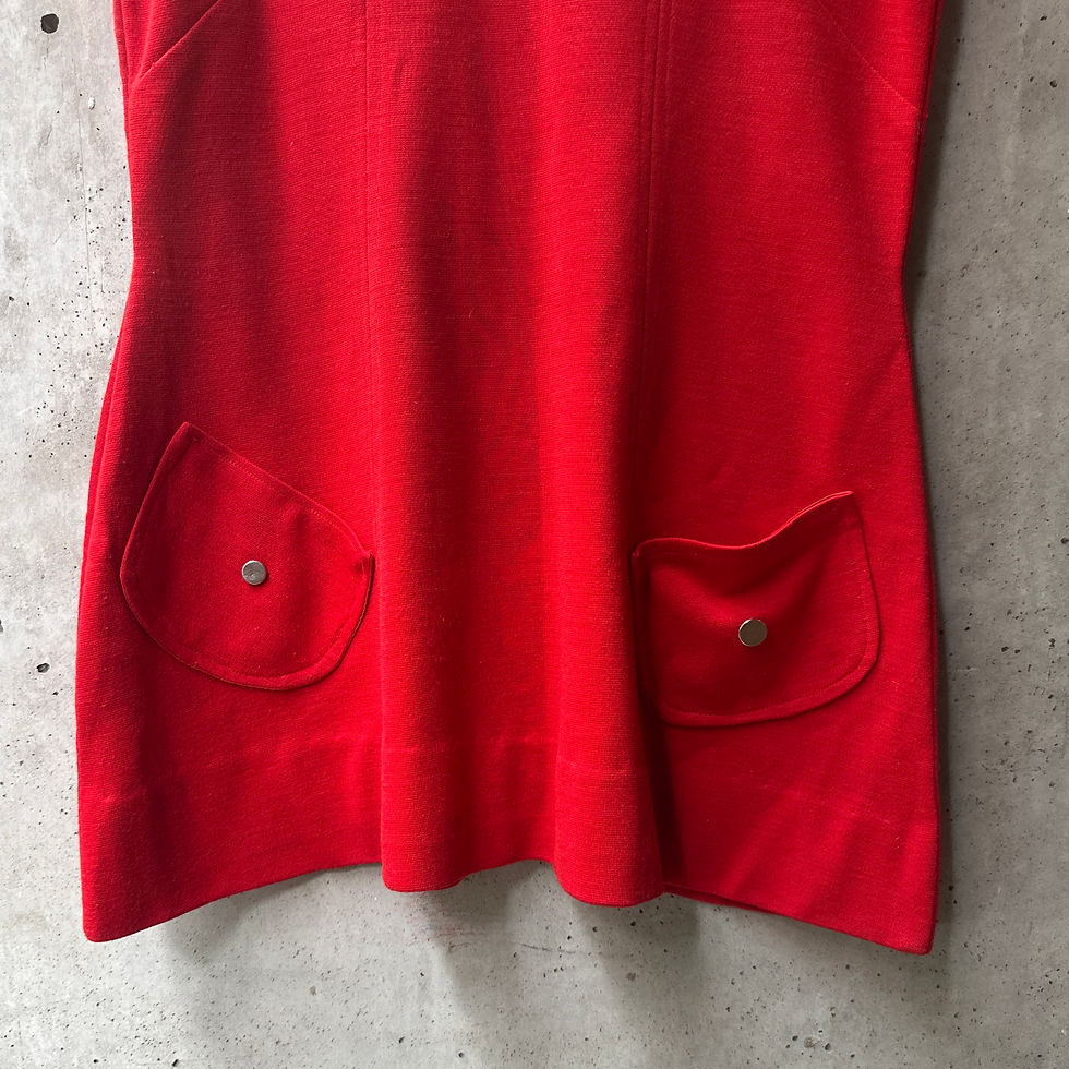 Thumbnail: Red sleeveless A-line dress with pockets 