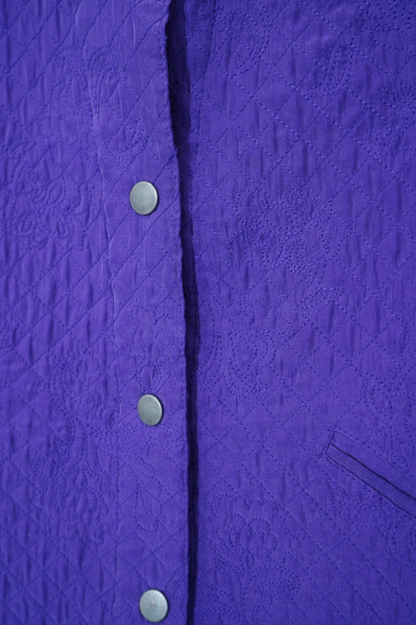 1990s Coldwater Creek 100% silk shell purple quilted snap-front jacket, image 3