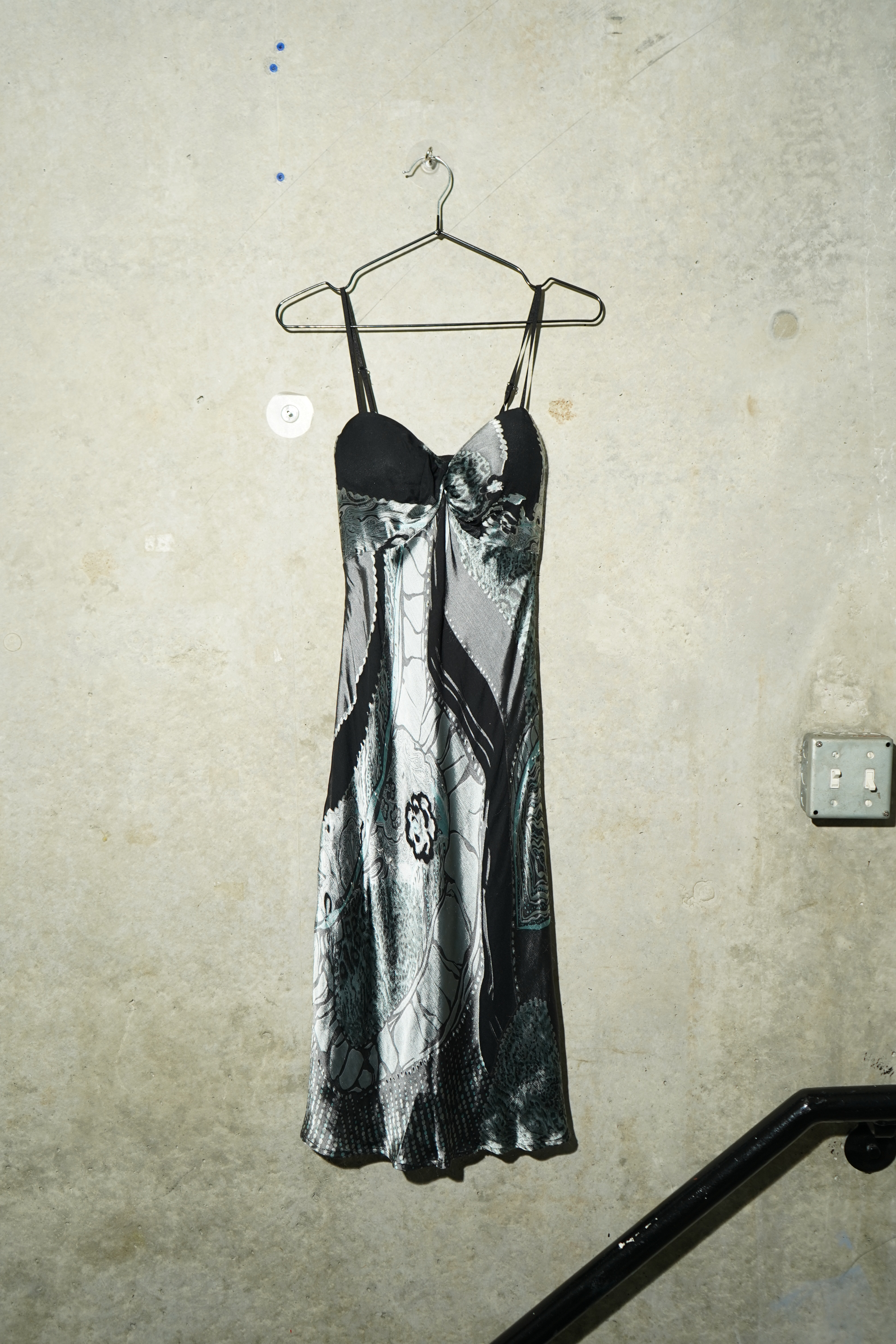 Black and Silver Abstract Print Midi Dress — image 2