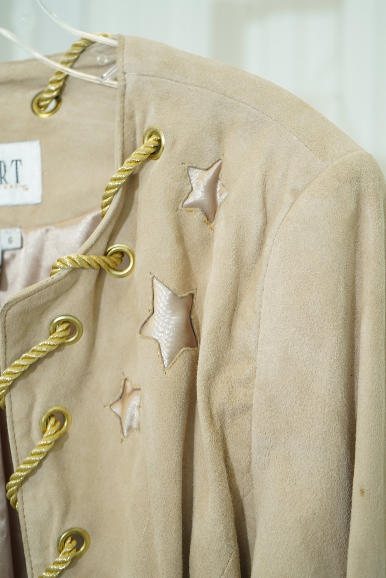 1990s APART impressions tan leather suede jacket with star appliqués, image 4