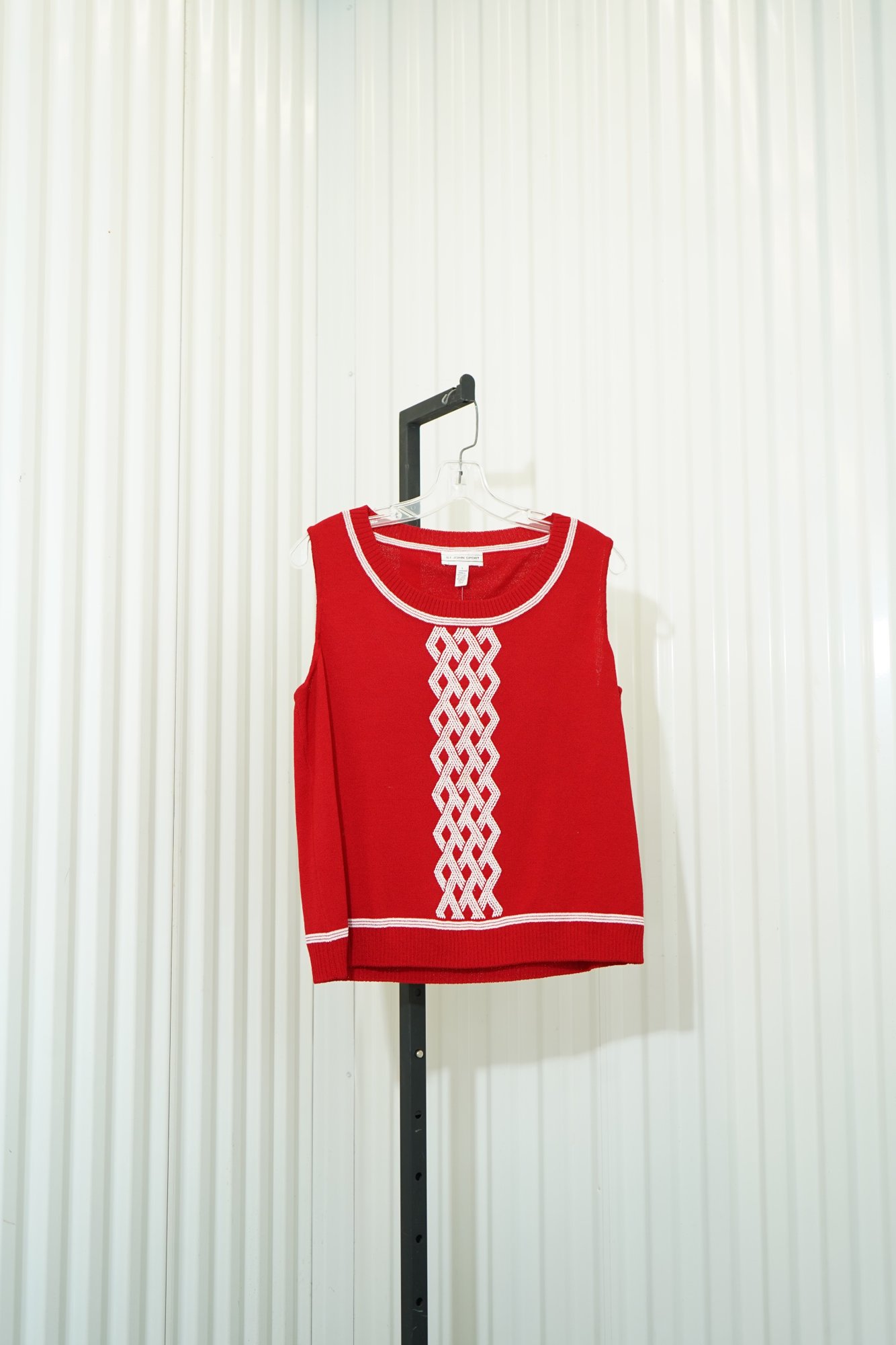 1990s-2000s St. John Sport Red kint cable-knit barided panel sweater vest, image 3