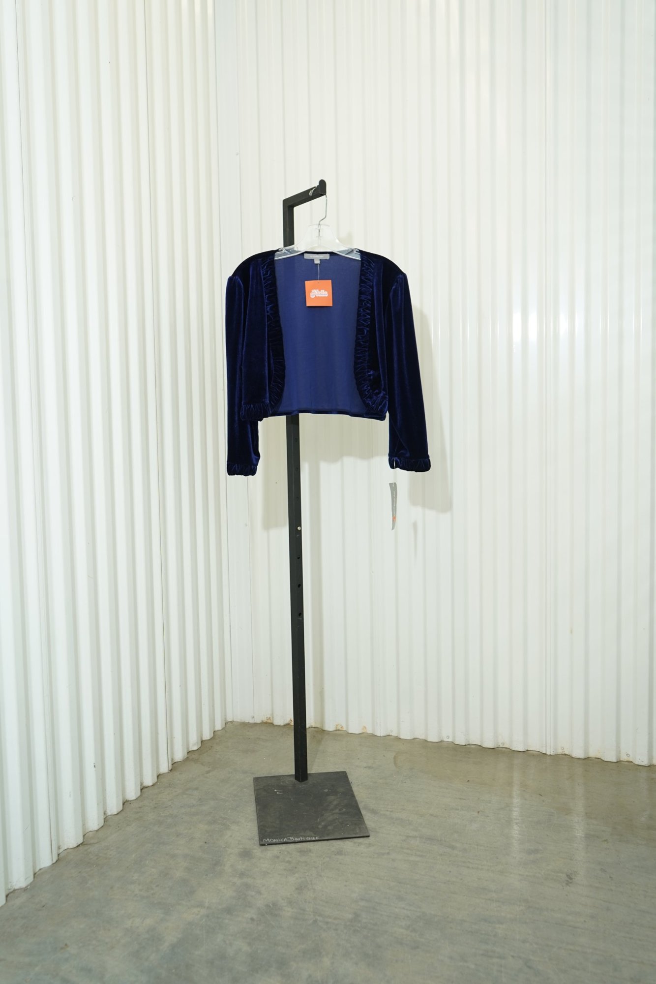 2000s-2010s ny collection midnight Blue velvet Cropped ruffle lined cardigan, image 2