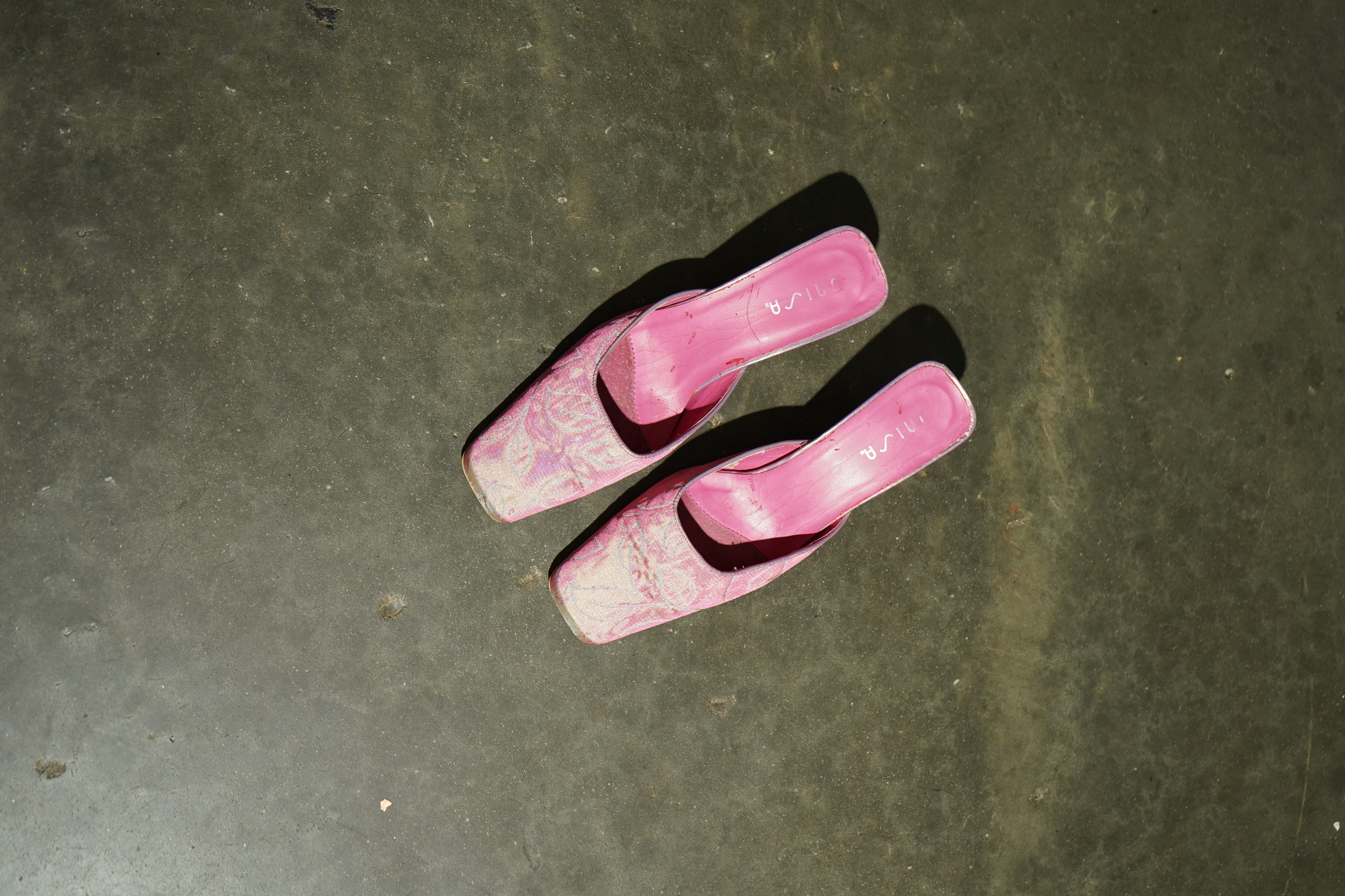 UNISA Pink Brocade Square-Toe Kitten Mule — image 5