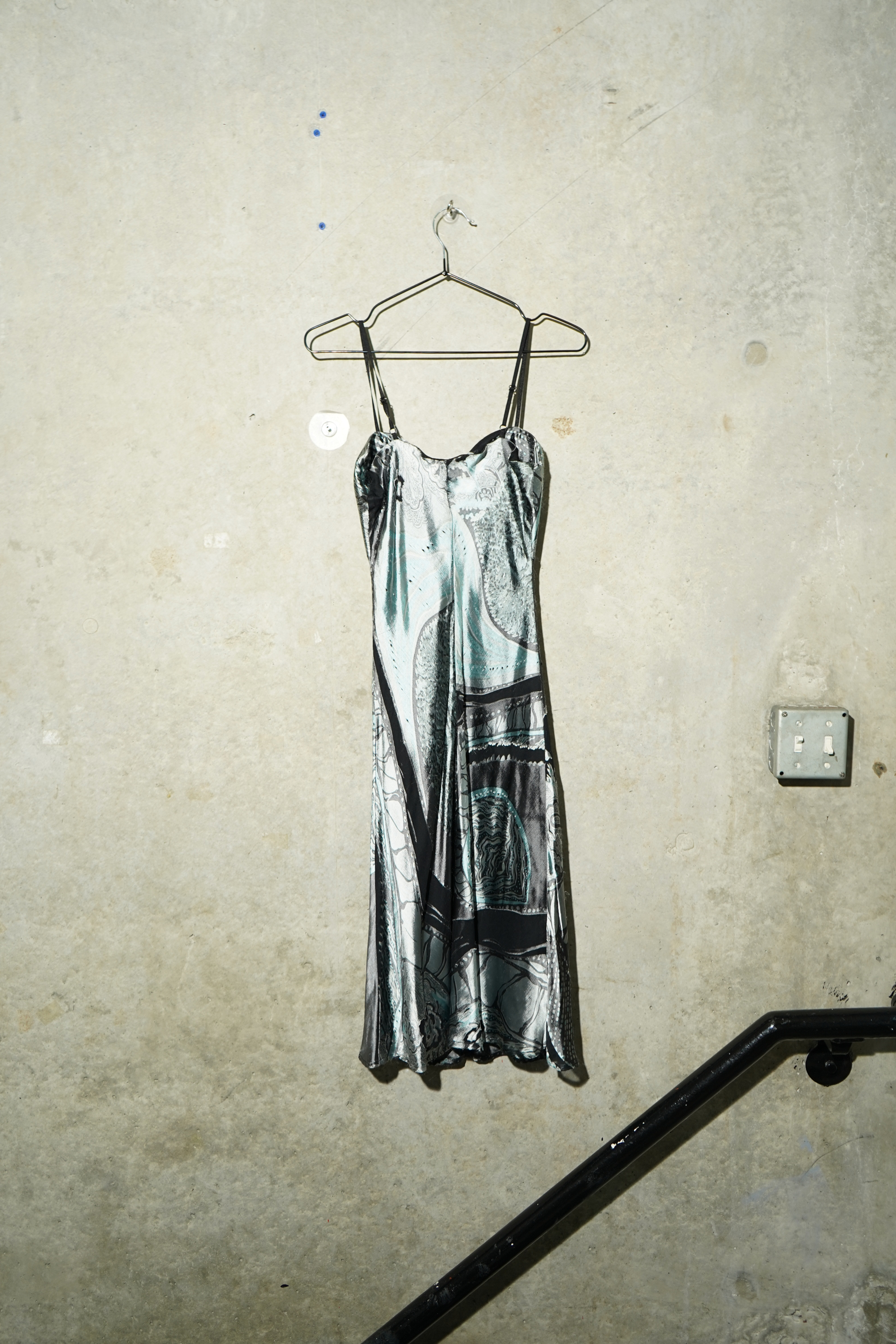 Black and Silver Abstract Print Midi Dress — image 4