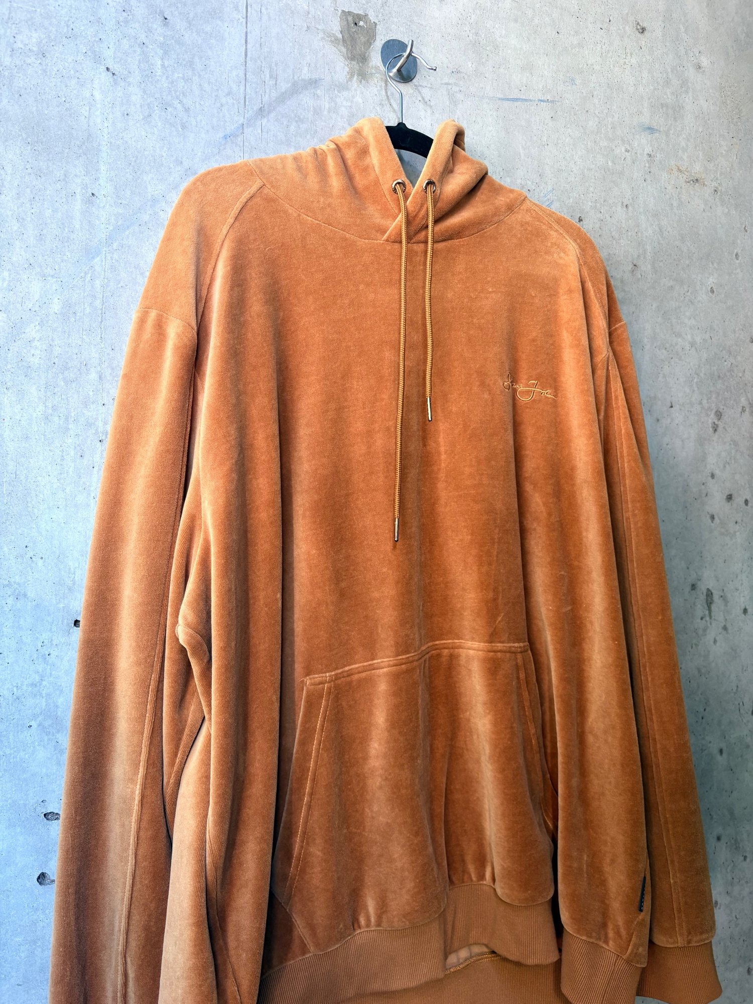 SeanJohn Y2K / early 2000s Tan velour seanjean hoodie, image 2